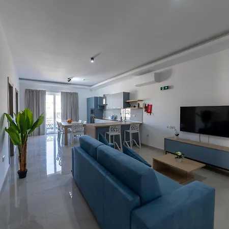 Swieqi Brand New 3bdr Flat - Spacious Getaway Apartment