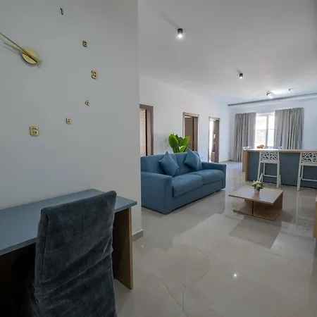 Swieqi Brand New 3bdr Flat - Spacious Getaway Apartment *