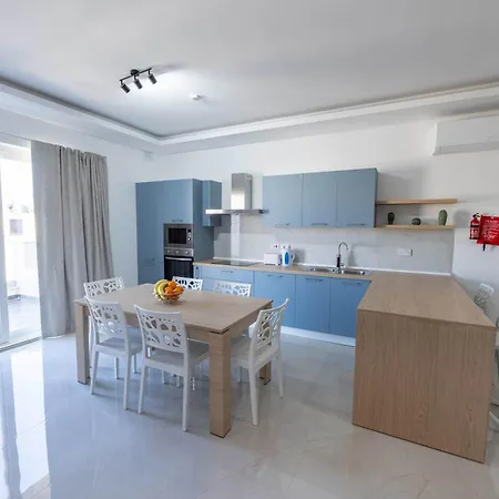 Swieqi Brand New 3bdr Flat - Spacious Getaway *